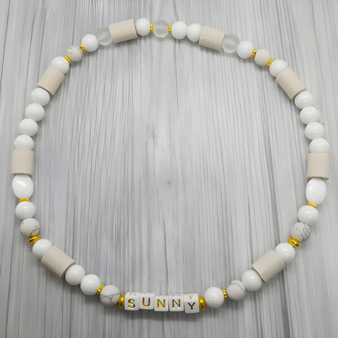 Zeckenhalsband EM Keramik mit Magnesit, Bergkristall und vergoldeten Teilelementen