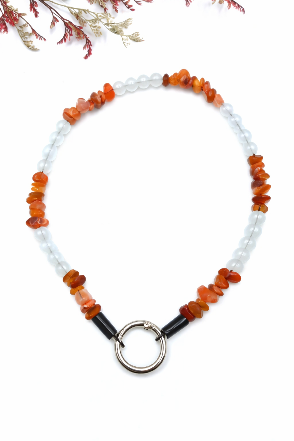 Gemstone chip necklace made of carnelian and jade