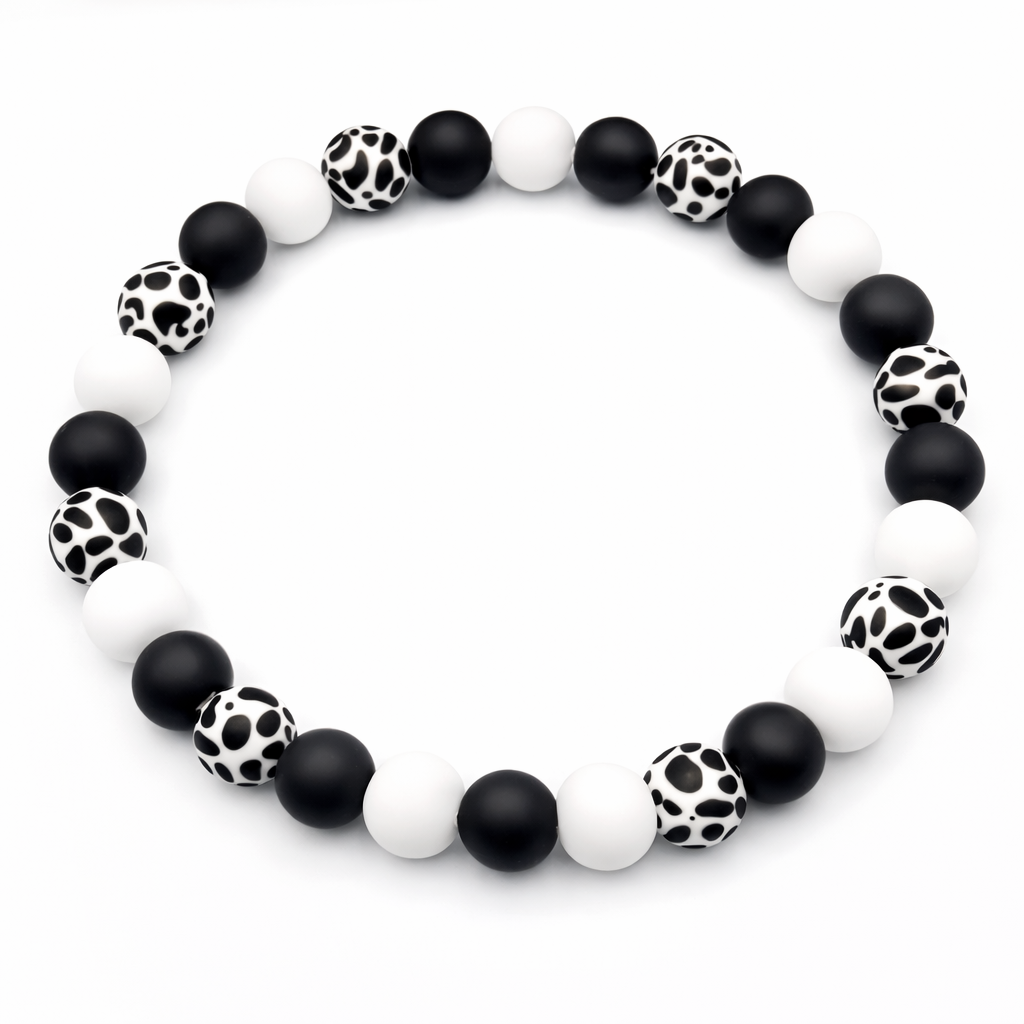 Black and white jewelry collar