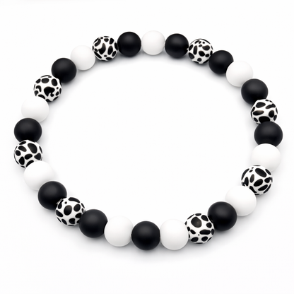Black and white jewelry collar
