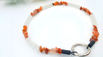 Gemstone chip necklace made of carnelian and jade