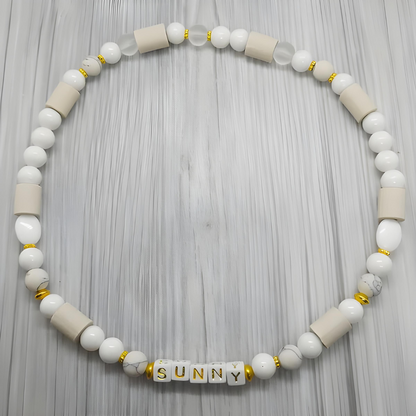 Halsband EM Keramik mit Magnesit, Bergkristall und vergoldeten Teilelementen