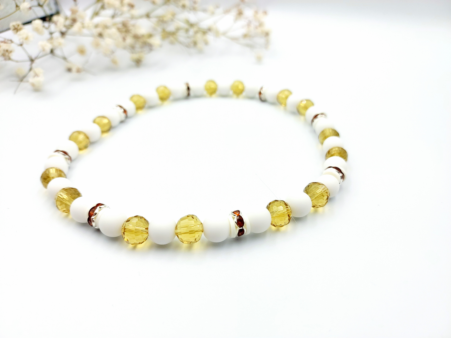 Jewelry collar brown